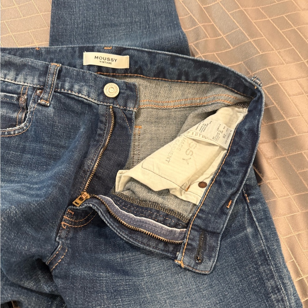 Moussy Women's Jeans - Picture 3 of 3
